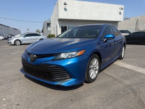 Used 2020 Toyota Camry LE w/ Carpet Mat Package FWD image 7