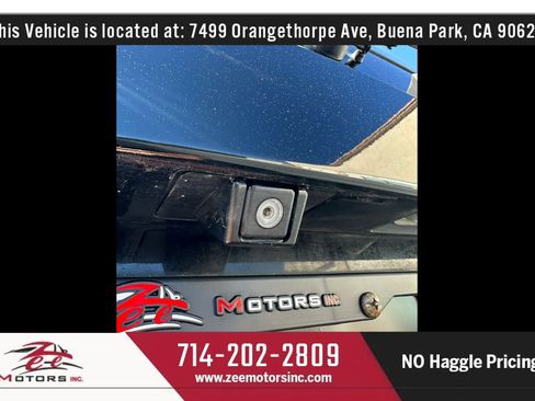Used 2011 GMC Yukon XL Denali AWD/4WD image 71