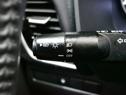 Used 2023 Nissan Rogue SL w/ SL Premium Package image 20