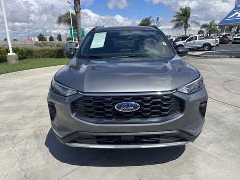 Used 2025 Ford Escape ST-Line FWD image 3