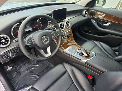 Used 2016 Mercedes-Benz C 350e Sedan image 9