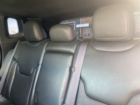 Used 2021 Jeep Compass Latitude image 16