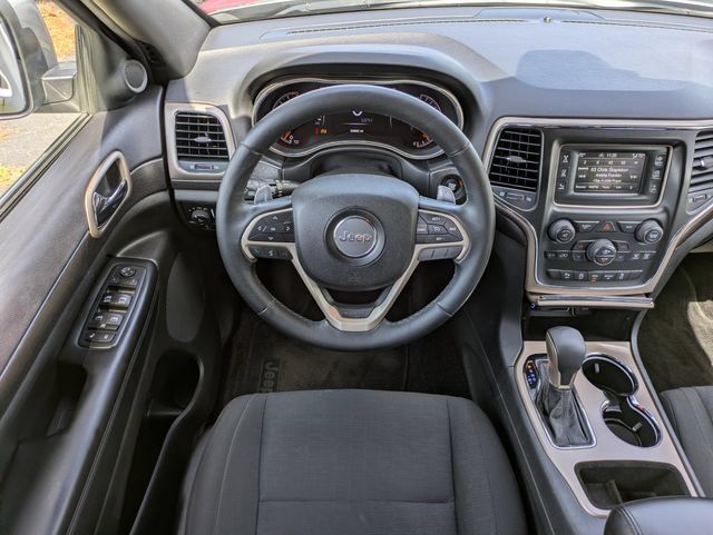 Certified 2017 Jeep Grand Cherokee Laredo w/ Quick Order Package 23E AWD/4WD image 12