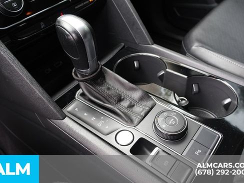 Used 2018 Volkswagen Atlas SEL AWD/4WD image 35