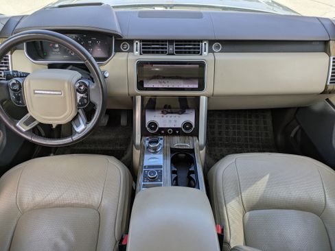Used 2018 Land Rover Range Rover HSE image 17