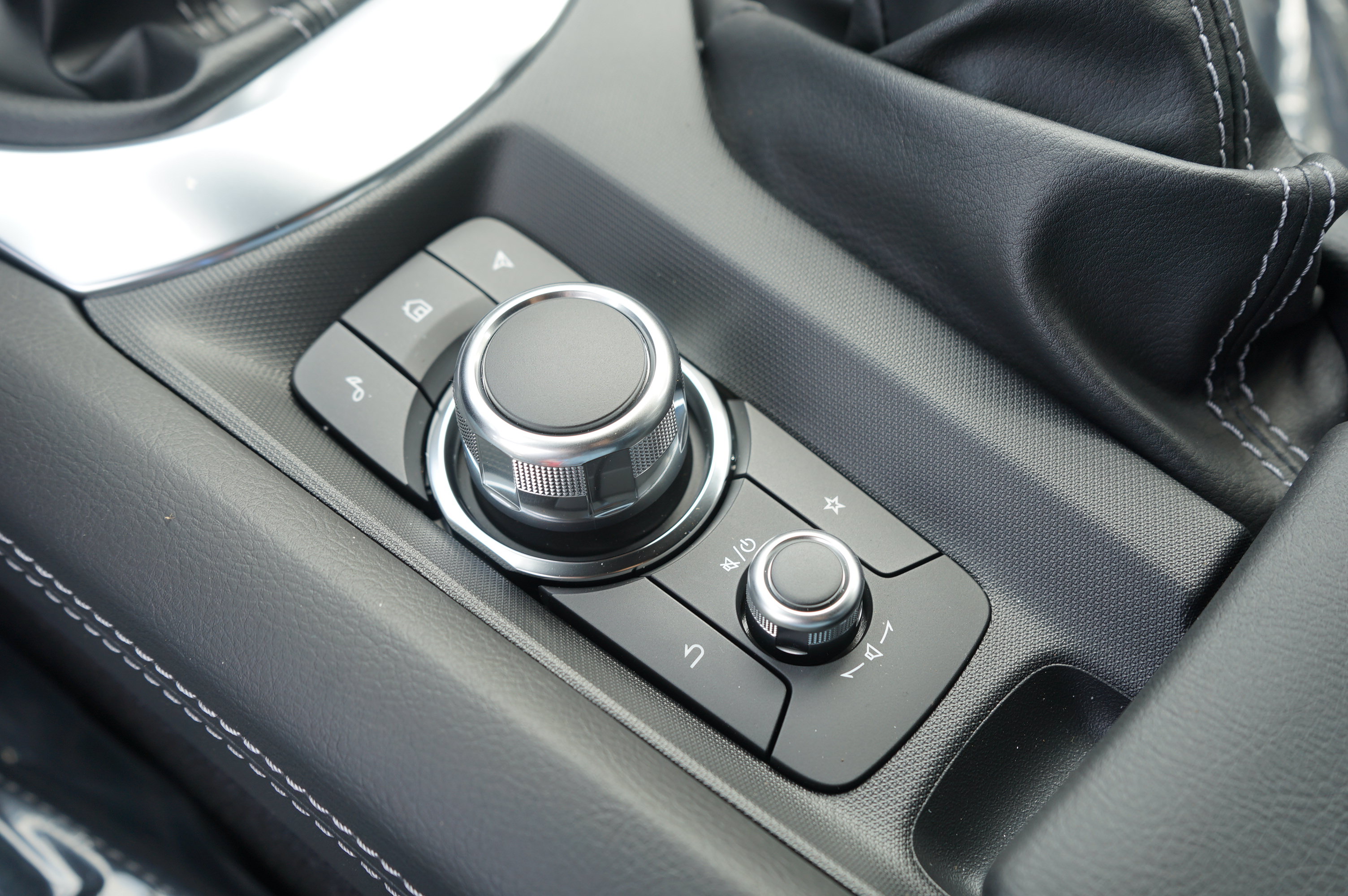 New 2026 MAZDA MX-5 Miata Club w/ Interior Package RWD image 20