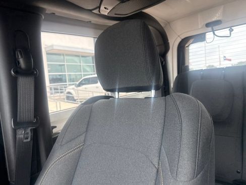 Used 2025 Jeep Wrangler Sport AWD/4WD image 13