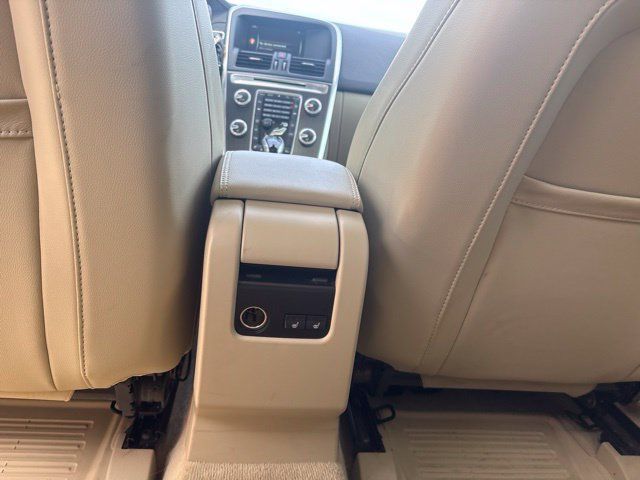 Used 2016 Volvo XC60 T6 w/ Climate Package AWD/4WD image 9