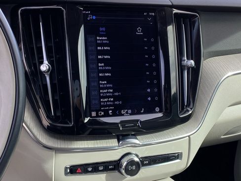 Used 2023 Volvo XC60 B5 Plus w/ Protection Package Premier image 16