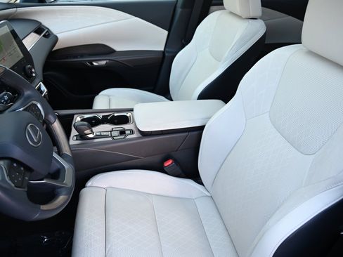 Used 2023 Lexus RX 350 FWD image 9