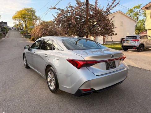 Used 2020 Toyota Avalon XLE FWD image 5