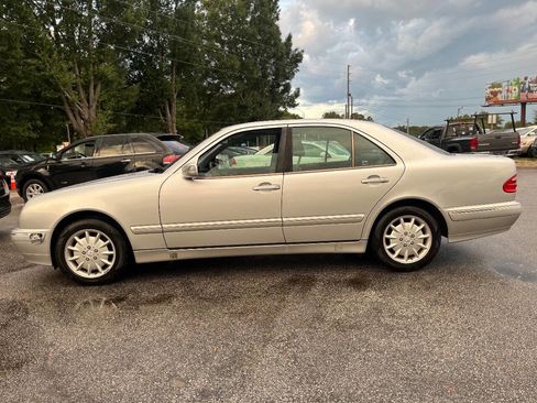 Used 2001 Mercedes-Benz E 320 E 320 4dr Sedan image 10
