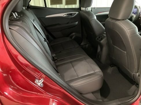 Used 2024 Buick Envision Avenir image 24