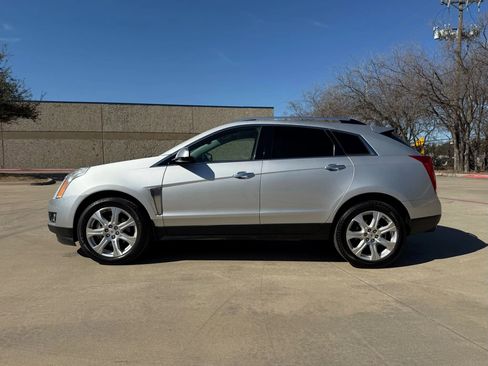 Used 2016 Cadillac SRX Performance image 3