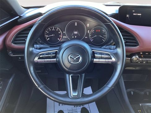 Used 2020 MAZDA MAZDA3 Premium image 12