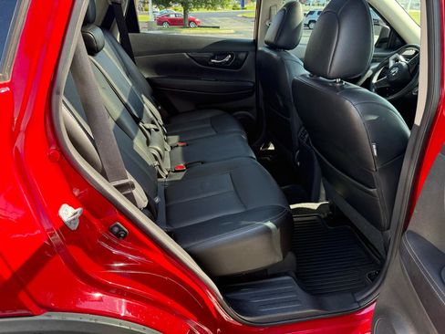 Used 2017 Nissan Rogue SL w/ SL Premium Package AWD/4WD image 25