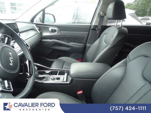 Used 2023 Kia Sorento SX AWD/4WD image 6