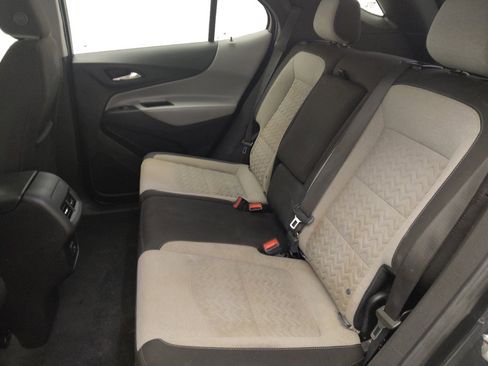 Used 2022 Chevrolet Equinox LS w/ Driver Confidence II Package FWD image 18