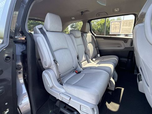 Used 2018 Honda Odyssey EX image 15