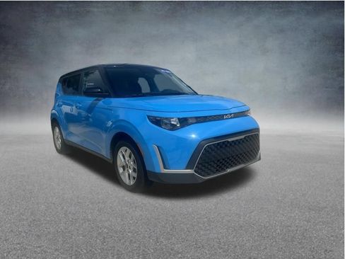 Used 2023 Kia Soul S FWD image 6