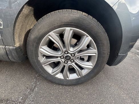 Certified 2024 Ford Edge Titanium AWD/4WD image 11