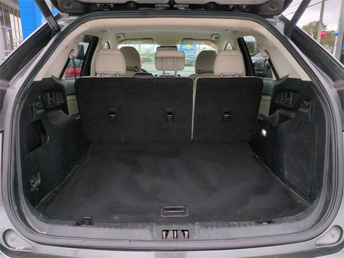 Used 2019 Ford Edge Titanium image 14