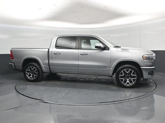 Used 2025 RAM 1500 Laramie AWD/4WD image 34