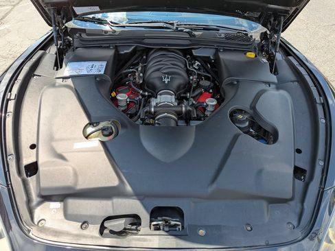 Used 2011 Maserati GranTurismo Convertible RWD image 44
