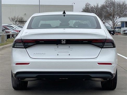 New 2026 Honda Accord SE image 5