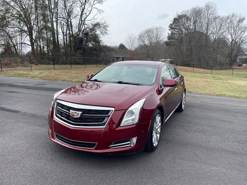 Used 2016 Cadillac XTS Luxury image 2