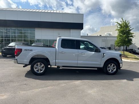 Used 2025 Ford F150 XLT w/ Equipment Group 301A Standard AWD/4WD image 8