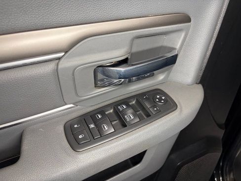 Used 2018 RAM 1500 SLT image 15