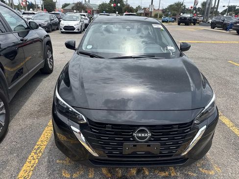 Used 2024 Nissan Sentra SV FWD image 14