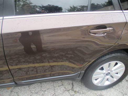 Used 2019 Subaru Outback 2.5i Premium image 15