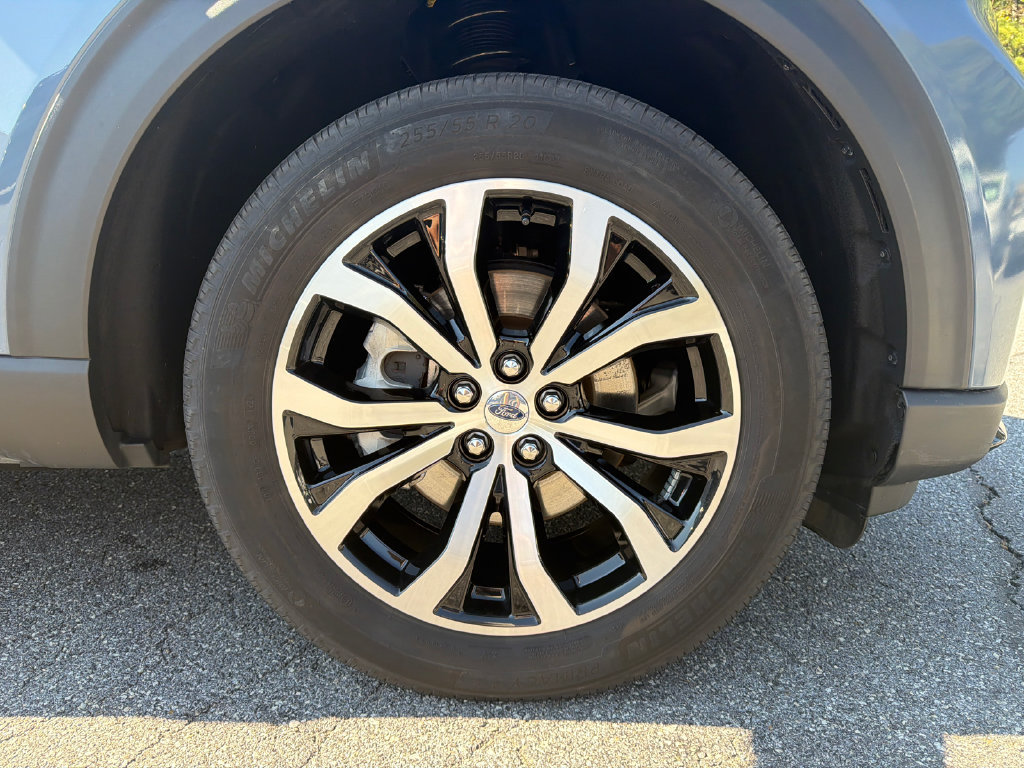 Used 2025 Ford Explorer ST-Line AWD/4WD image 12