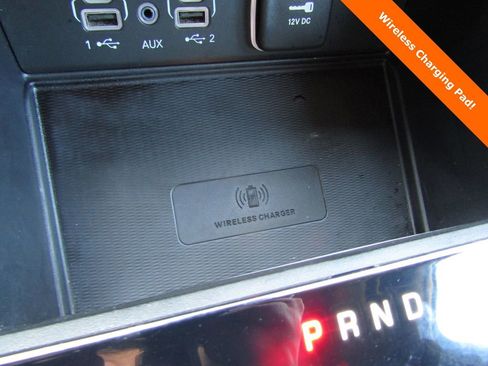 Used 2024 Jeep Grand Cherokee L Limited w/ Luxury Tech Group II image 21