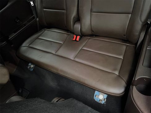 Used 2021 Ford Explorer King Ranch w/ Premium Technology Package image 38