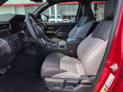 Certified 2025 Toyota Tacoma TRD Sport image 9