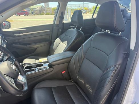 Used 2023 Nissan Altima 2.5 SR w/ SR Premium Package AWD/4WD image 12