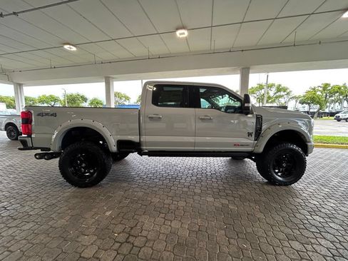 New 2026 Ford F250 Lariat w/ Black Appearance Package AWD/4WD image 3