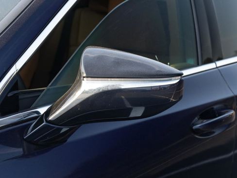 Used 2022 Lexus ES 350 w/ Premium Package image 21