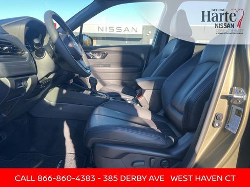 Used 2025 Subaru Forester Limited AWD/4WD image 9