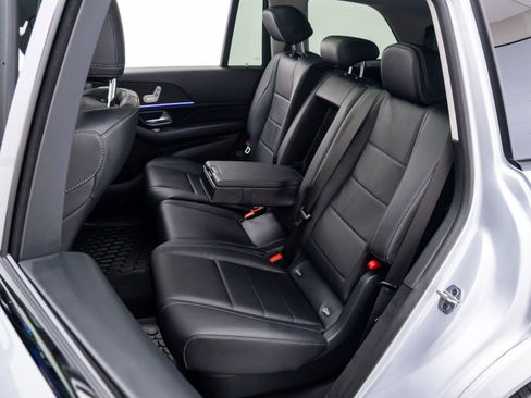 New 2026 Mercedes-Benz GLS 450 4MATIC image 19
