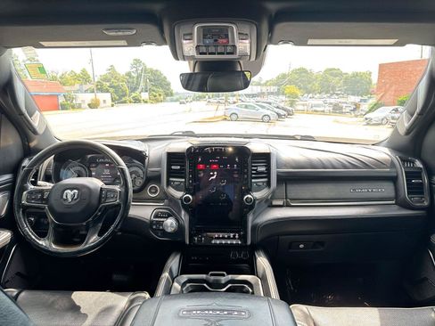 Used 2019 RAM 1500 Limited AWD/4WD image 2