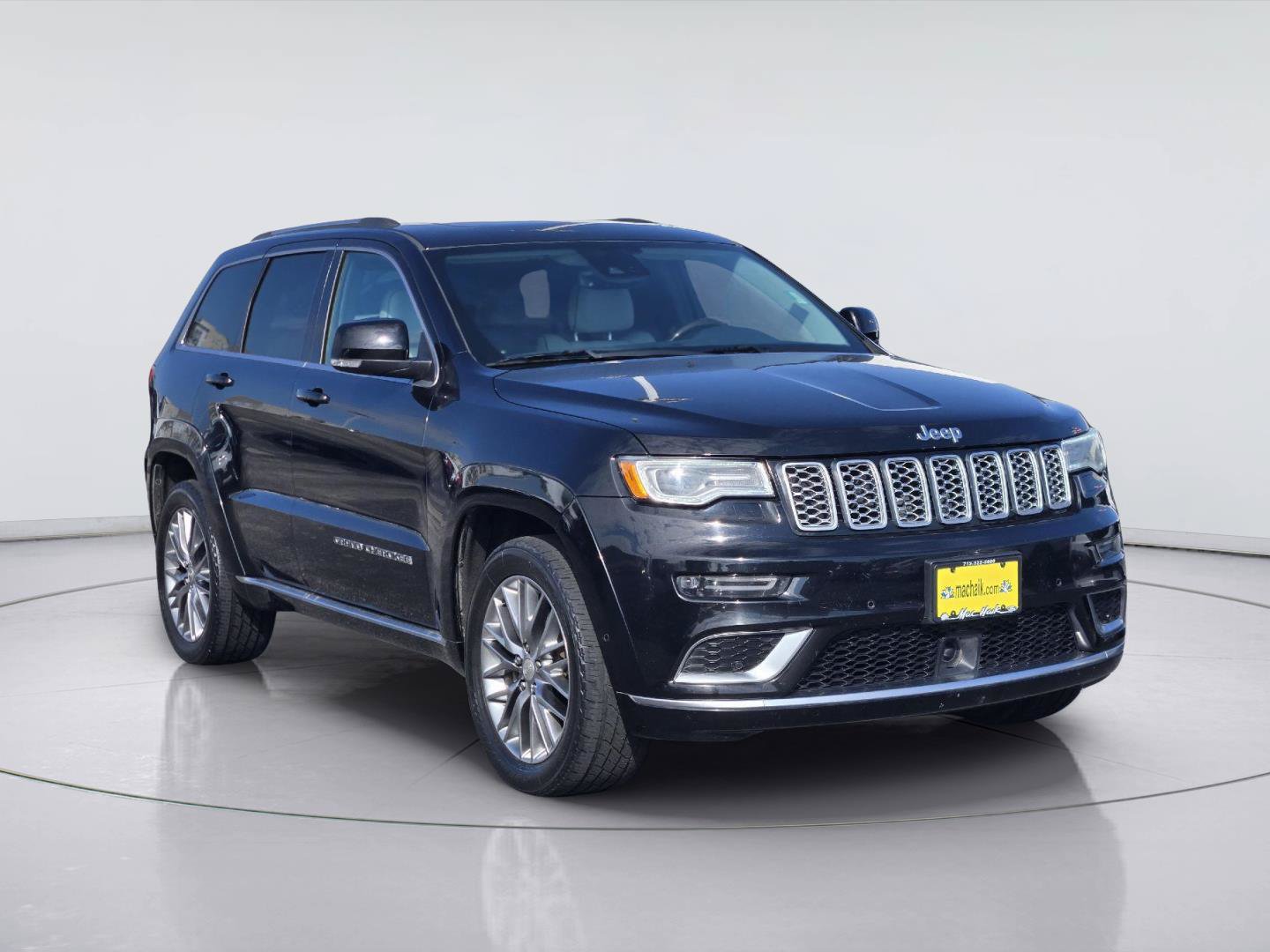 Used 2017 Jeep Grand Cherokee Summit AWD/4WD image 3