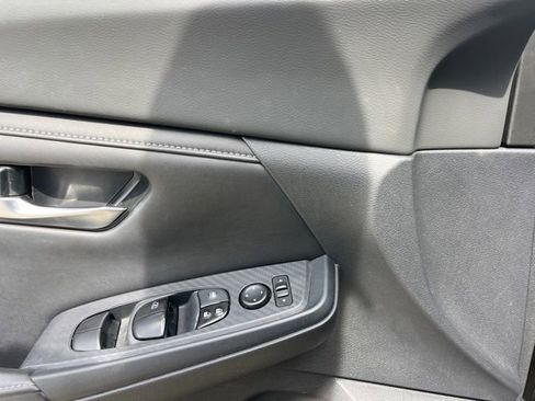 Used 2021 Nissan Sentra S FWD image 12