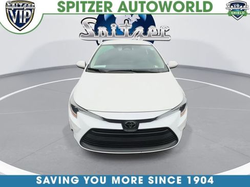 Certified 2024 Toyota Corolla LE image 3