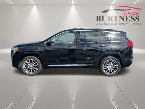 Used 2024 GMC Terrain Denali w/ Denali Premium Package AWD/4WD image 4