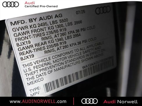 Certified 2025 Audi Q5 Premium Plus w/ Premium Plus AWD/4WD image 3