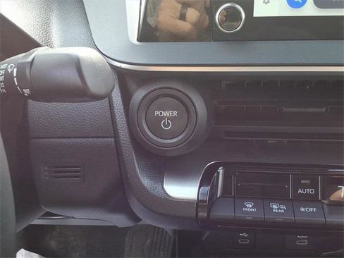 Certified 2023 Toyota Prius LE image 10